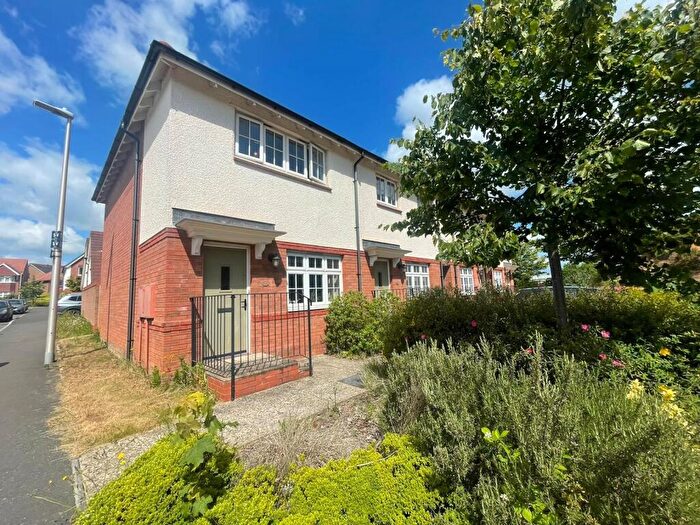 2 Bedroom House To Rent In Woodland Drive, Exeter, EX2