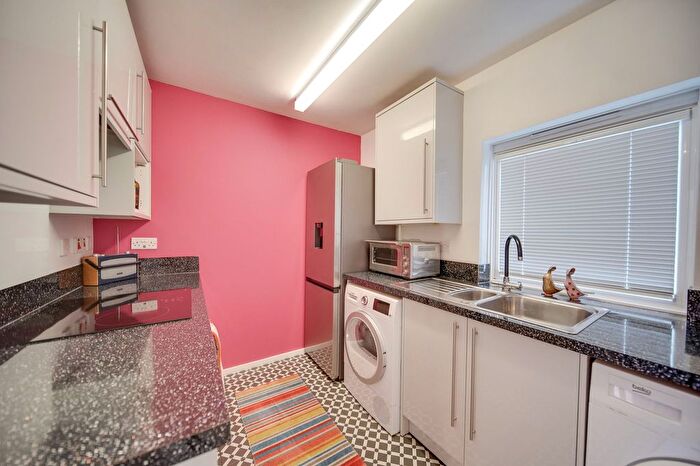 2 Bedroom Bungalow For Sale In St. James Lane, Bury St. Edmunds, IP33