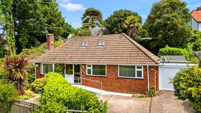 2 Bedroom Detached Bungalow For Sale In Cannongate Avenue, Hythe, CT21