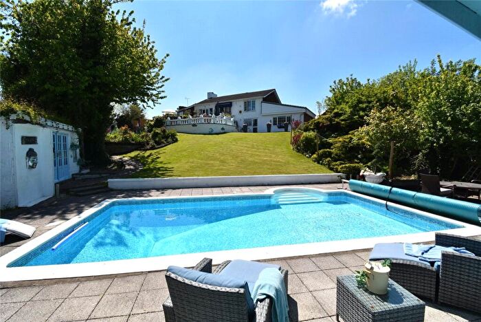 4 Bedroom Detached House For Sale In Chalton Heights, Chalton, Bedfordshire, LU4