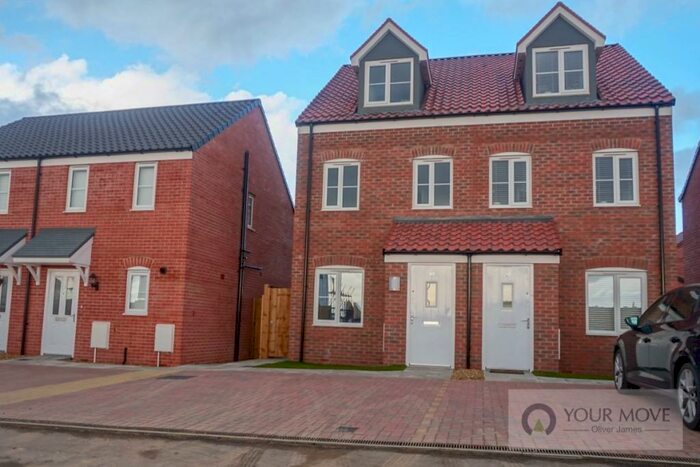 3 Bedroom House To Rent In Colby Drive, Bradwell, Great Yarmouth, Norfolk, NR31