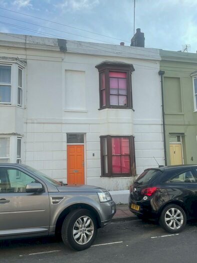 4 Bedroom Terraced House To Rent In College Gardens, Brighton, BN2