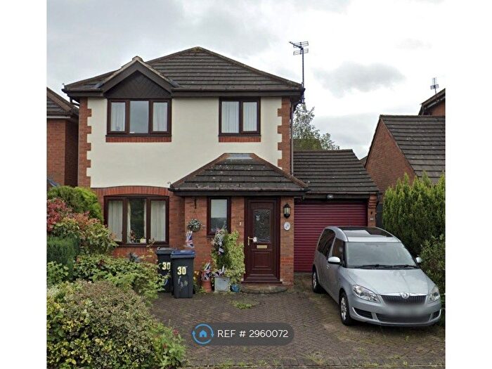 3 Bedroom Detached House To Rent In Bishops Gate, Birmingham, B31