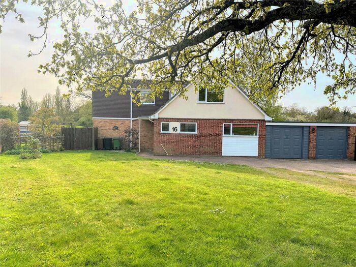 4 Bedroom Detached House For Sale In Mill Green, Stoke Holy Cross, Norwich, Norfolk, NR14