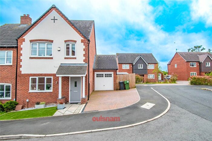 3 Bedroom Semi-Detached House For Sale In Meadow View Close, Bromsgrove, Worcestershire, B60