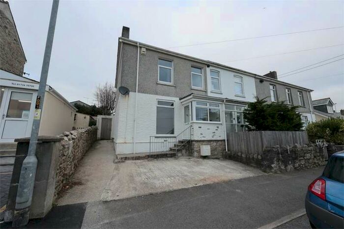 3 Bedroom Semi-Detached House To Rent In Trenowah Road, St Austell, Cornwall, PL25