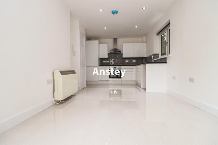 2 Bedroom Flat To Rent In Paynes Road, Southampton, SO15