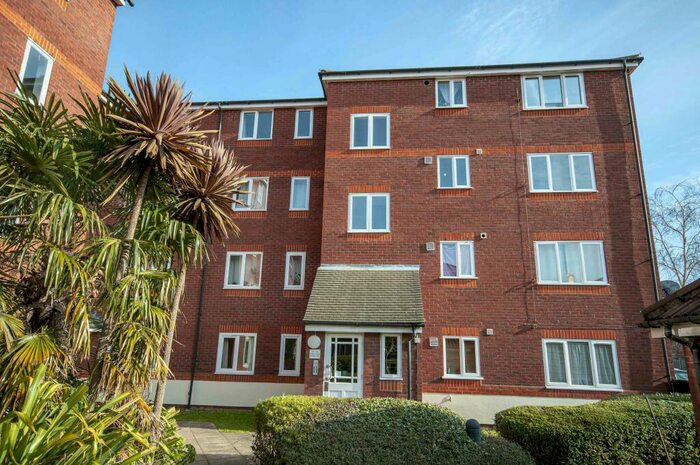 1 Bedroom Apartment To Rent In Flat Bywater House Harlinger Street Woolwich, SE18