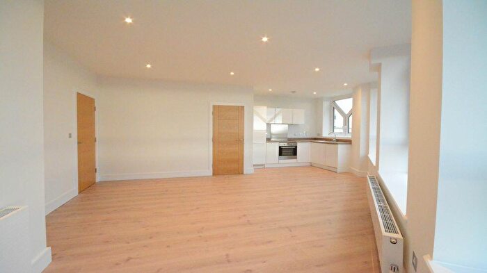 2 Bedroom Apartment To Rent In Ringside, Bracknell, RG12