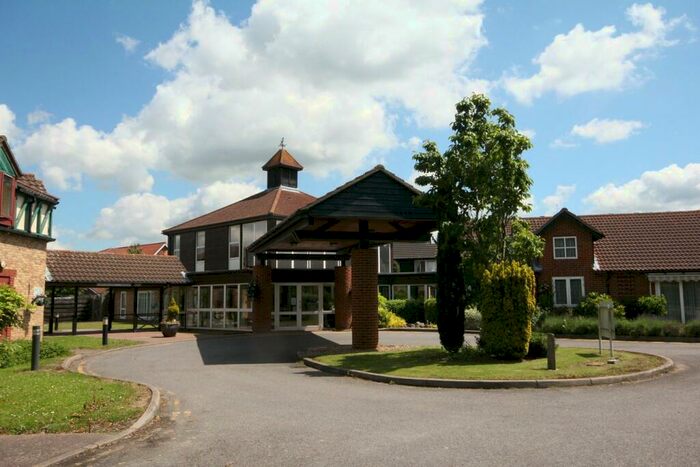 2 Bedroom Apartment For Sale In Orchard Lea, High Wych, Sawbridgeworth, CM21