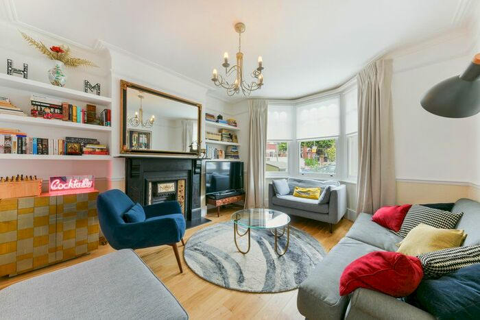 4 Bedroom Property To Rent In Boscombe Road, London, SW19