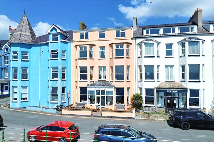 7 Bedroom Terraced House For Sale In Marine Terrace, Criccieth, Gwynedd, LL52