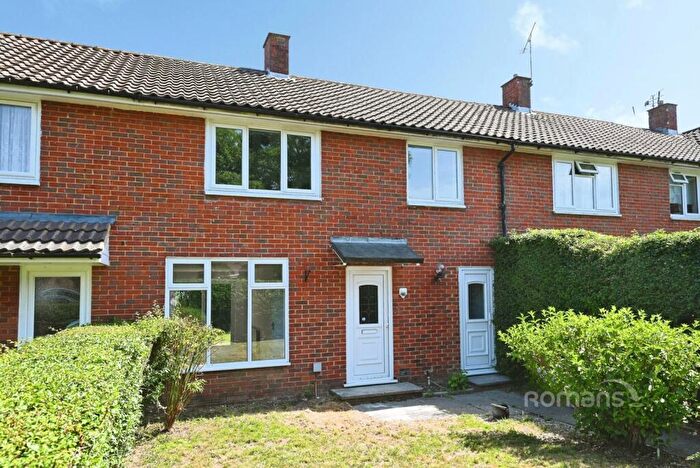 Terraced House To Rent In Ashridge Green, Bracknell, Berkshire, RG42