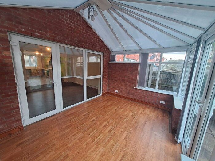 3 Bedroom Terraced House To Rent In Shakespeare Walk, Manchester, M13