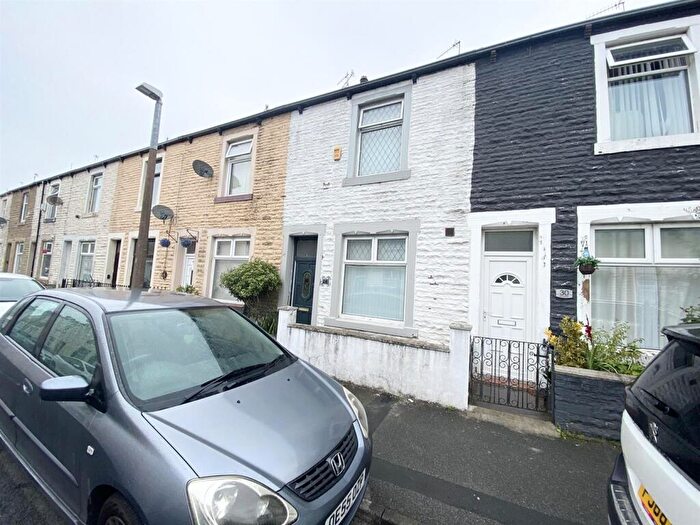 4 Bedroom Terraced House For Sale In Bar Street, Burnley, BB10