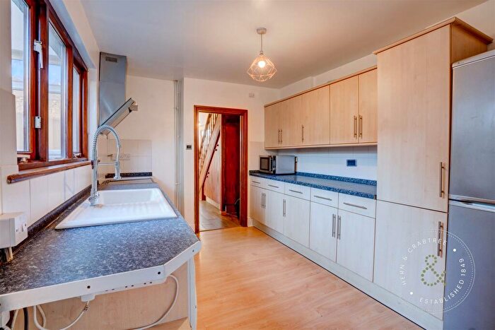 3 Bedroom Terraced House For Sale In Pembroke Road, Canton, Cardiff, CF5