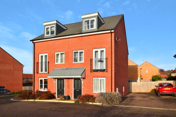 3 Bedroom Semi-Detached House To Rent In Whitehill Place, Saffron Walden, Essex, CB10