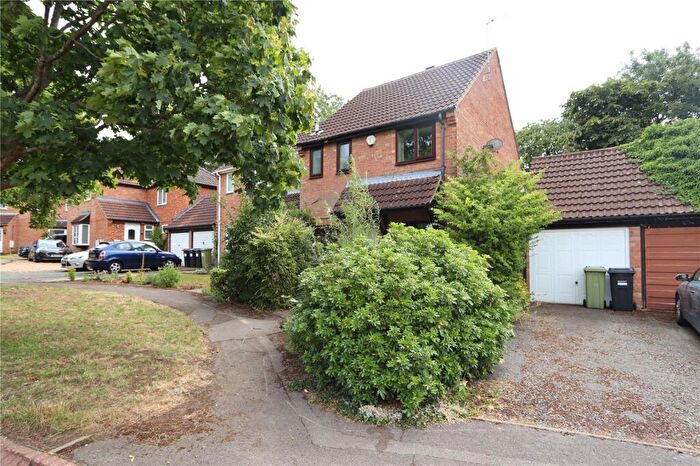 3 Bedroom Semi Detached House For Sale In Audley Mead, Bradwell, Milton Keynes, Buckinghamshire, MK13