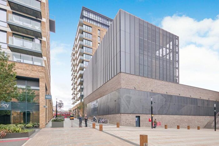 2 Bedroom Apartment For Sale In Victory Parade, Plumstead Road, London, SE18