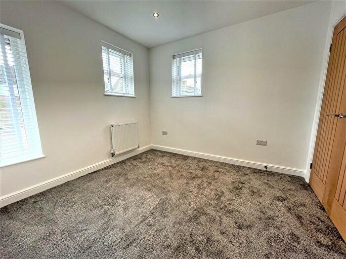 2 Bedroom Apartment To Rent In Roker Lane, Pudsey, LS28
