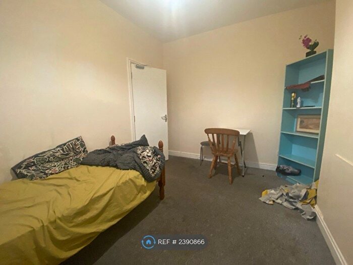 4 Bedroom Terraced House To Rent In Nicholas Road, Bristol, BS5