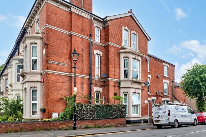 6 Bedroom End Of Terrace House For Sale In MiddleboroughRoad, Coventry, CV1