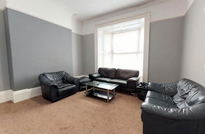 5 Bedroom House To Rent In Hill Park Crescent, Plymouth, Devon, PL4