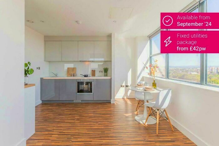 1 Bedroom Apartment To Rent In Westpoint, Chester Road, M16