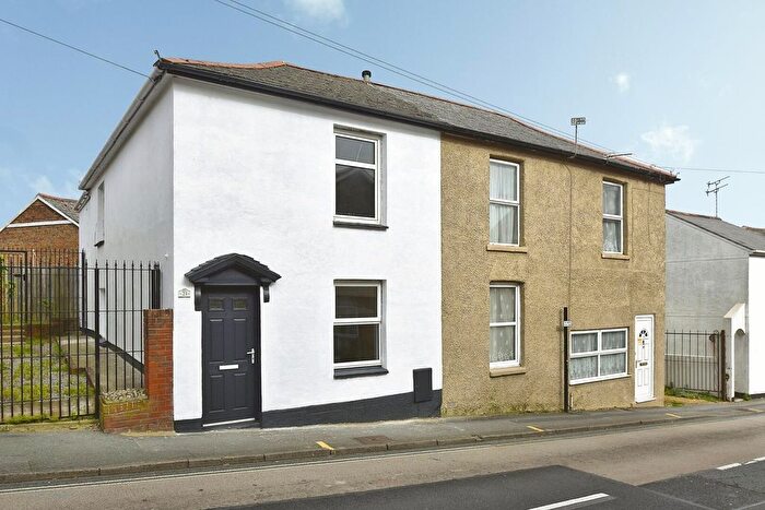 Semi Detached House To Rent In Green Street, Ryde, PO33