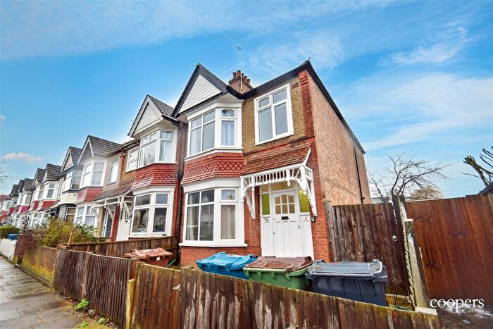 3 Bedroom End Terrace House To Rent In Rutland Road, Harrow, HA1