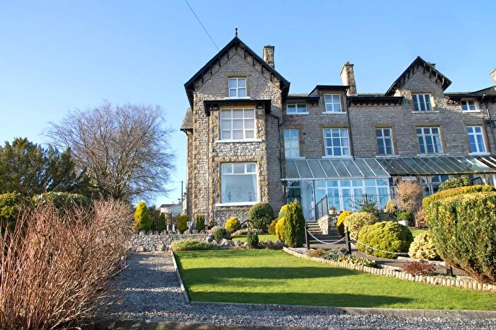 2 Bedroom Apartment For Sale In Flat Craiglands, Methven Terrace, Grange-over-Sands, Cumbria, LA11