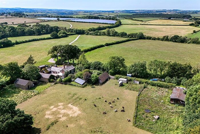 3 Bedroom Detached House For Sale In Roborough, Winkleigh, EX19