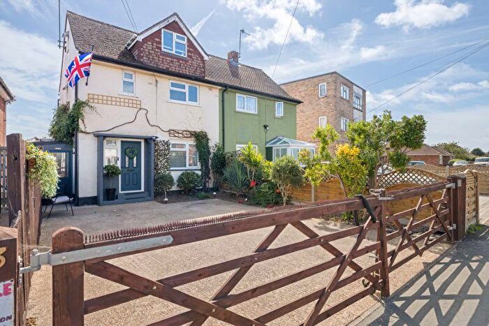 4 Bedroom Semi-Detached House For Sale In Orchard Way, Bognor Regis, PO22