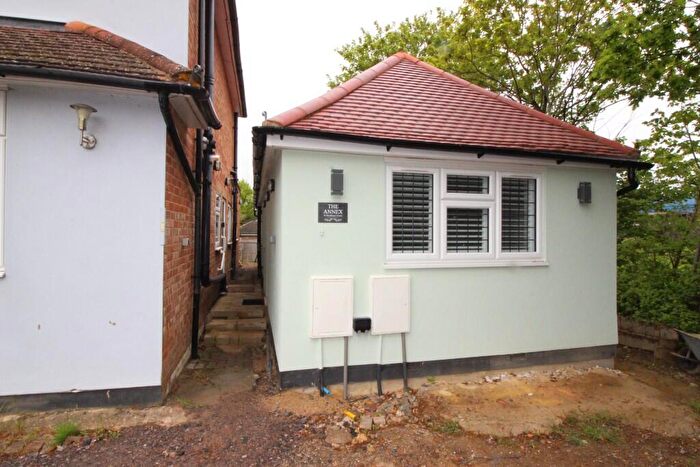1 Bedroom Detached Bungalow To Rent In Broadmead Avenue, London, KT4