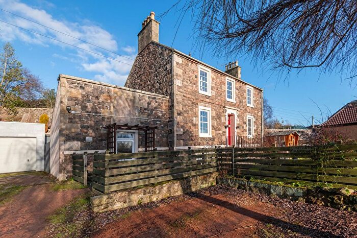 2 Bedroom Flat For Sale In Meadow Road, Leuchars, St Andrews, KY16