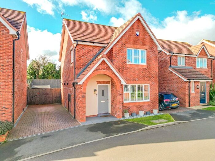 3 Bedroom Detached House For Sale In Navigation Close, Nuneaton, CV10