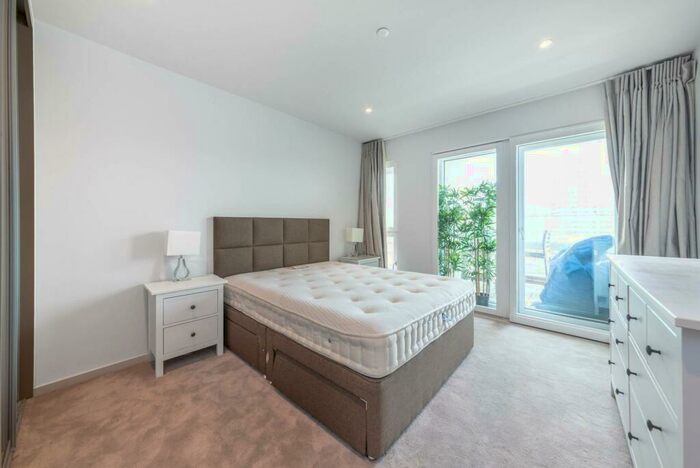 1 Bedroom Flat To Rent In York Way, King's Cross, London, N7