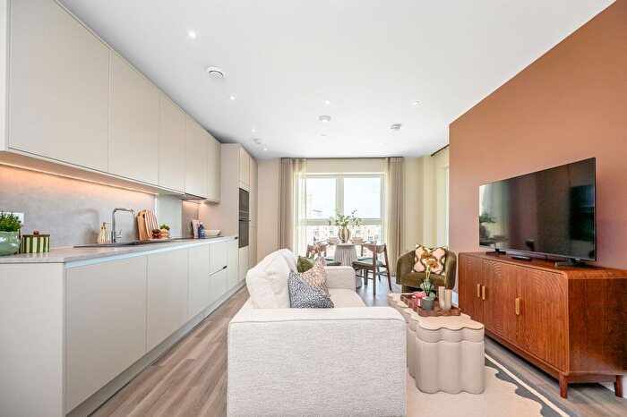 1 Bedroom Flat For Sale In Colindale Gardens, Colindale, NW9