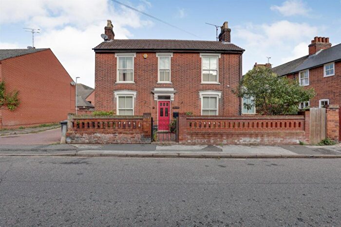 3 Bedroom Detached House For Sale In Cobbold Street, Ipswich, IP4