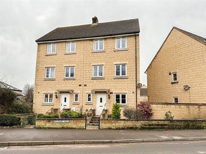 4 Bedroom Semi-Detached House To Rent In Tetbury Hill, Malmesbury, SN16