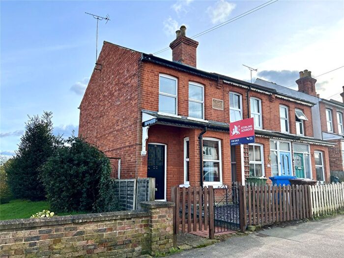 2 Bedroom End Of Terrace House For Sale In Belle Vue Road, Aldershot, Hampshire, GU12