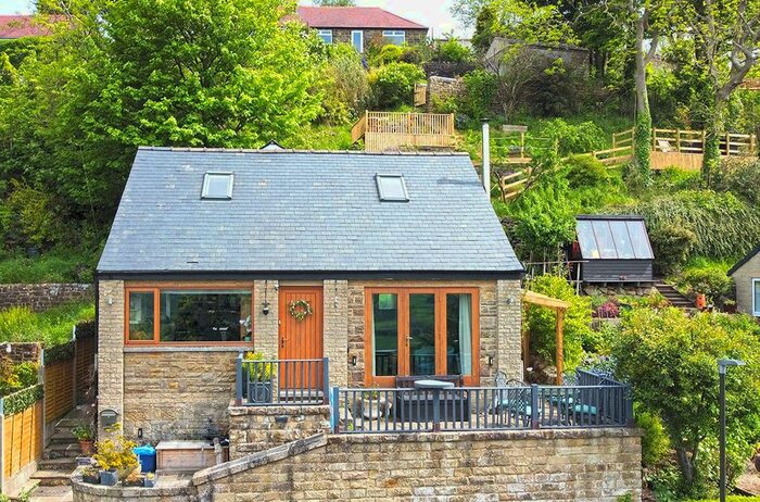 3 Bedroom Detached House To Rent In Hackney Road, Hackney, Matlock, DE4