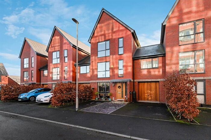 4 Bedroom Terraced House For Sale In Trajectus Way, Keynsham, BS31