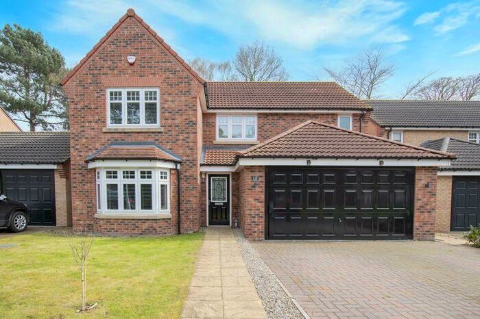 4 Bedroom Detached House For Sale In Rosewood Court, Retford, DN22