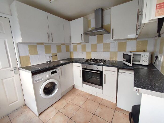 4 Bedroom Terraced House To Rent In Jubilee Road, Southsea, PO4