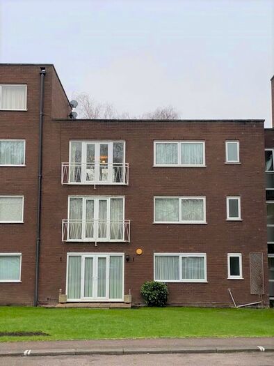 2 Bedroom Flat To Rent In Derby House, Pinner HA5