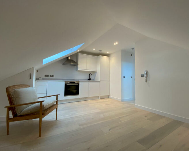 1 Bedroom Flat To Rent In Clarendon Villas, Hove, BN3