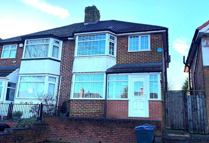 3 Bedroom Semi-Detached House To Rent In Fowlmere Road, Birmingham, West Midlands, B42