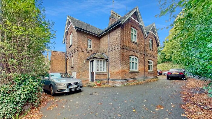 2 Bedroom Semi-Detached House To Rent In Ashby Road, Burton-On-Trent, Staffordshire DE15