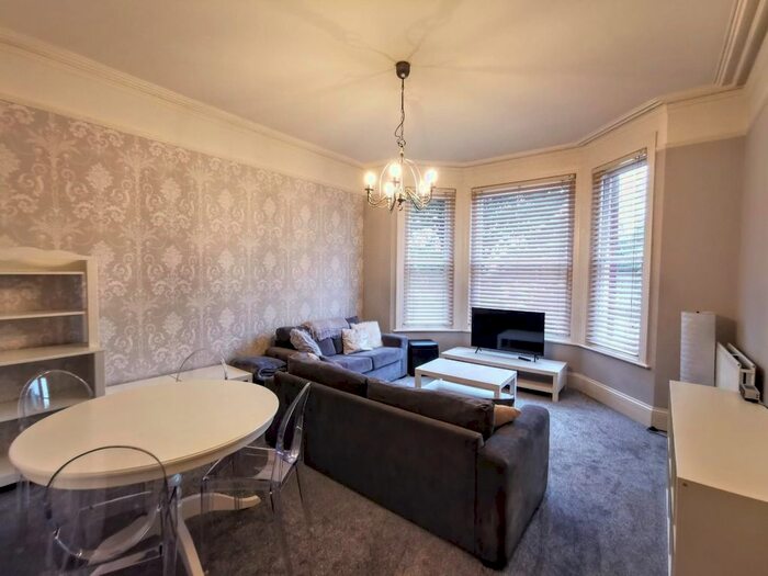 1 Bedroom Flat To Rent In Hazelgrove Road, Haywards Heath RH16